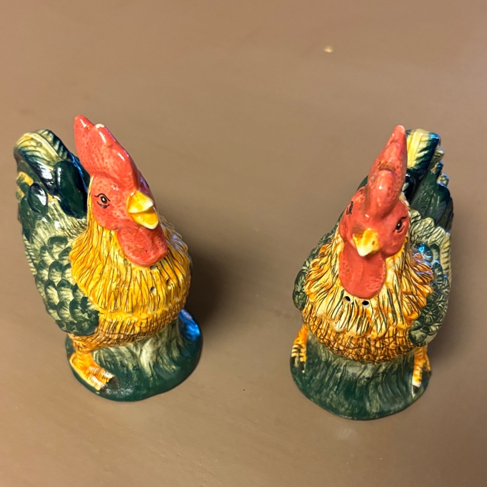 Colorful Rooster Salt n Pepper